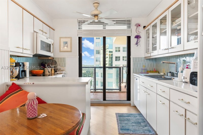 Apartment for rent at Coconut Grove Bayshore 11B