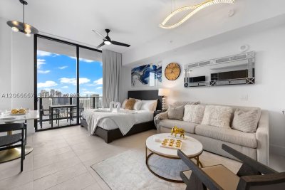 Natiivo Gale Miami Hotel & Residences Apt #PH-4912