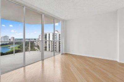 Comprar apartamento en Hamptons West 1801
