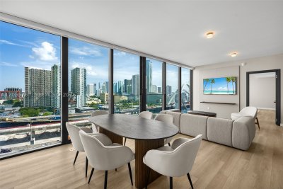 Aluguel de apartamento no E11EVEN Hotel & Residences 1701