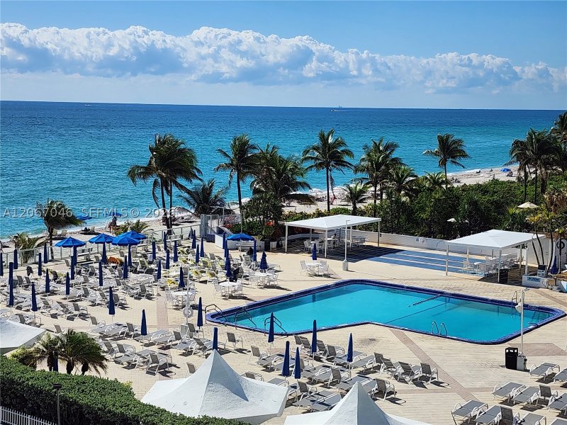 Condo for sale at Parker Plaza Estates 2027
