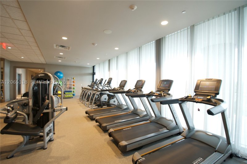 Alquiler de apartamento en 5300 Paseo 709