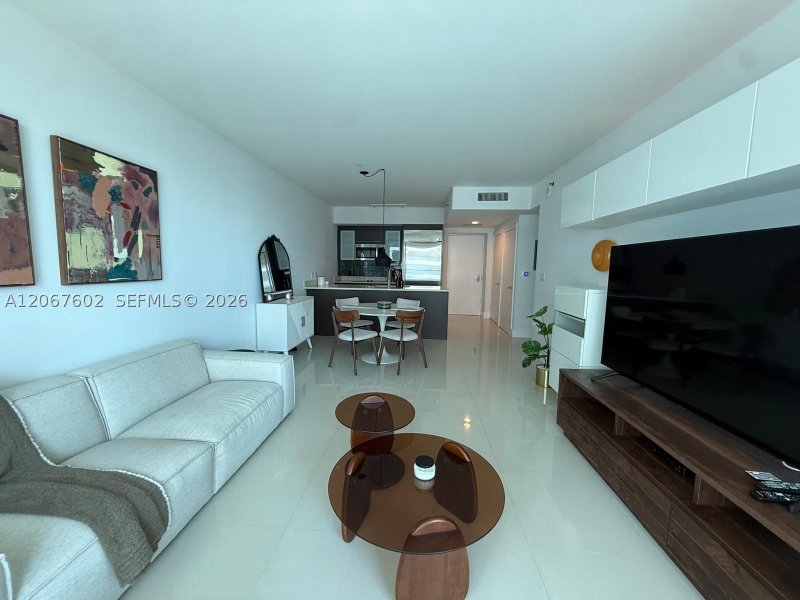 Apartment for rent at 500 Brickell East Tower 2706