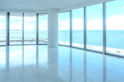 Alquiler de apartamento en Una Residences at Brickell 1002