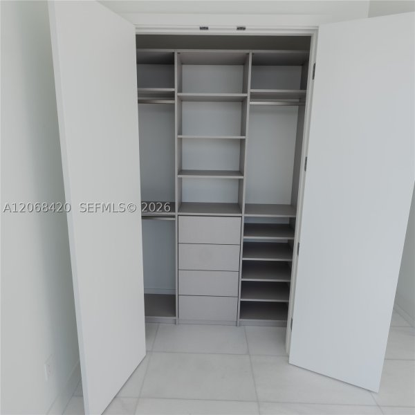 Alquiler de apartamento en Una Residences at Brickell 1002