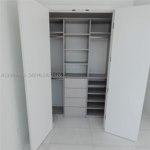 Alquiler de apartamento en Una Residences at Brickell 1002