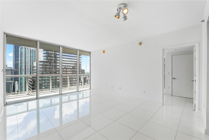 Apartment for rent at Icon Brickell Tower II 3311