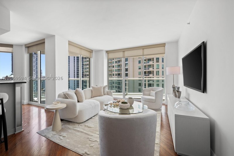 Condo for sale at Watergarden 2709