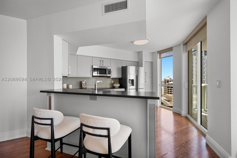 Condo for sale at Watergarden 2709