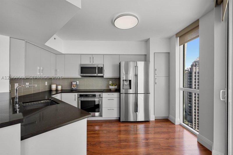 Condo for sale at Watergarden 2709