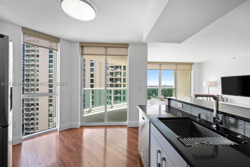 Condo for sale at Watergarden 2709