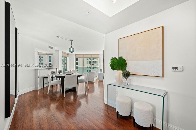 Condo for sale at Watergarden 2709