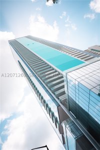 Comprar apartamento en Missoni Baia 4403