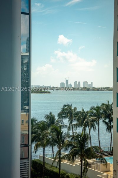 Comprar apartamento en Missoni Baia 4403