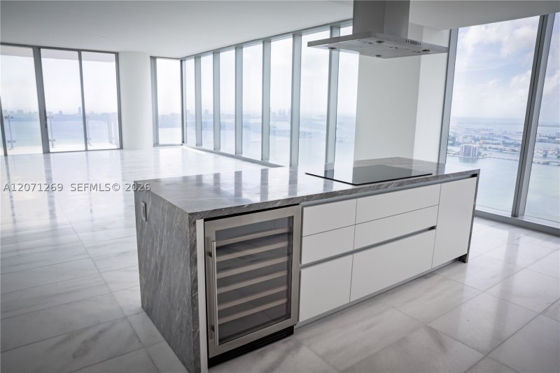 Comprar apartamento en Missoni Baia 4403