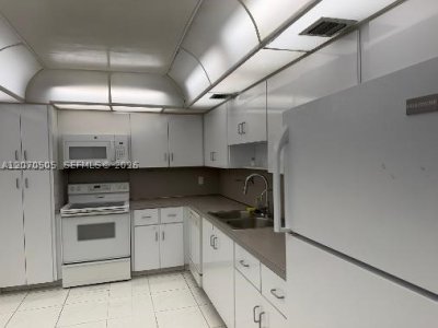 Comprar apartamento en La Mer Estates 1107