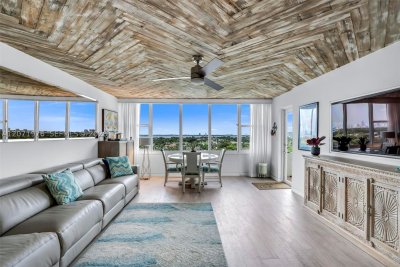 Comprar apartamento en 5600 Collins 11S