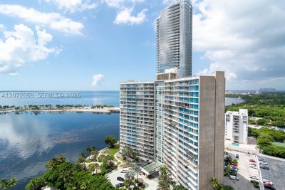 Comprar apartamento en Brickell Bay Club 2212