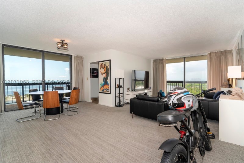 Condo for sale at Brickell Bay Club 2212