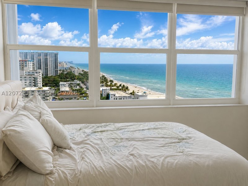 Condo for sale at Valencia at Quadomain 1603