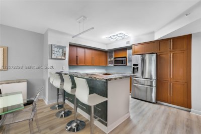Comprar apartamento en Sapphire Condo 208S