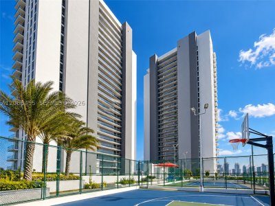 The Harbour Apt #419