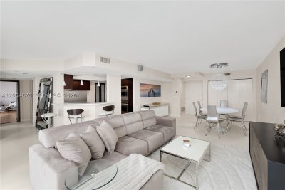 Comprar apartamento no Sunset Harbour North 2008