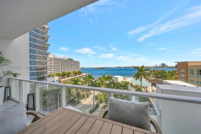 Comprar apartamento en Paramount Bay 708