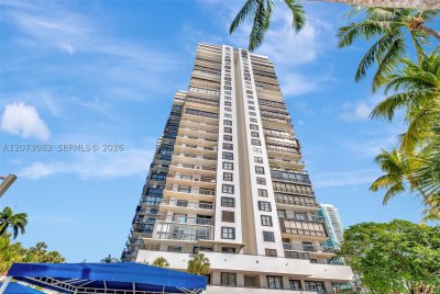 Brickell Bay Club Apt #2814