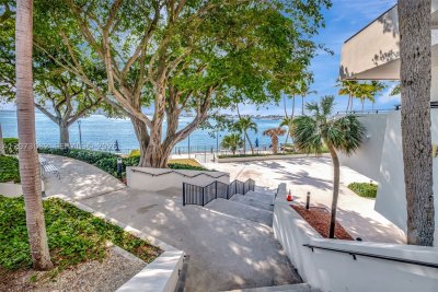 Comprar apartamento en Brickell Bay Club 2814