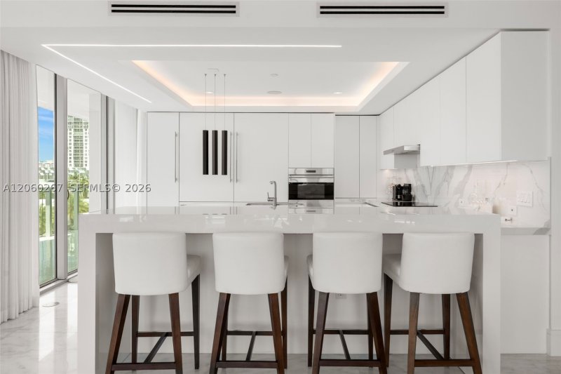 Condo for sale at Palau Sunset Harbor PH06