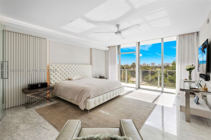Condo for sale at Palau Sunset Harbor PH06