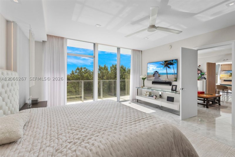 Condo for sale at Palau Sunset Harbor PH06