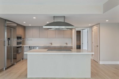 Comprar apartamento no One By Tross PH702