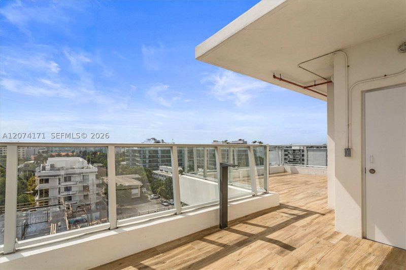 Comprar apartamento no One By Tross PH702
