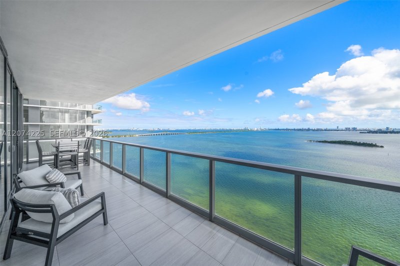 Condo for sale at Elysee Miami 2102