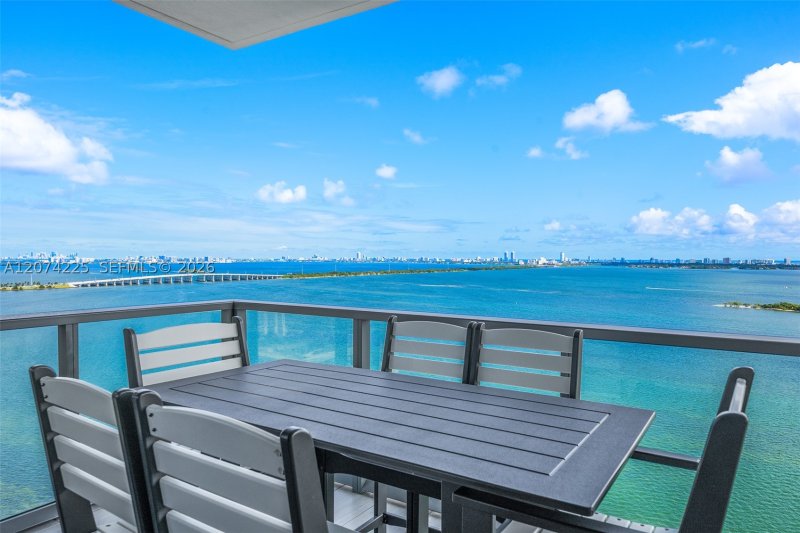 Condo for sale at Elysee Miami 2102