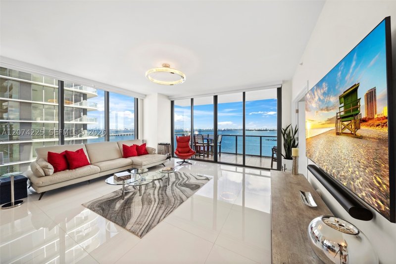 Condo for sale at Elysee Miami 2102