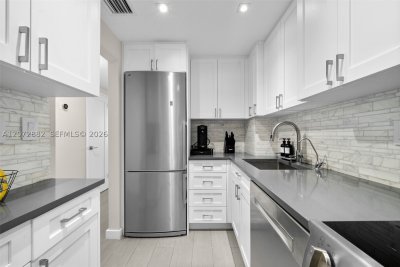 Comprar apartamento en Triton Towers 1624