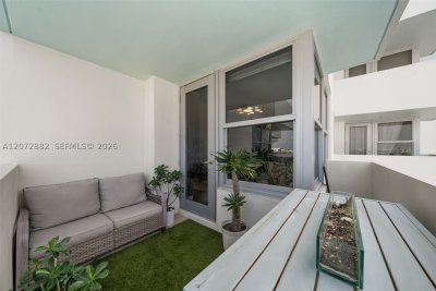Comprar apartamento en Triton Towers 1624