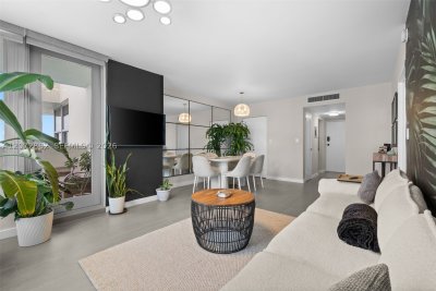 Comprar apartamento en Triton Towers 1624
