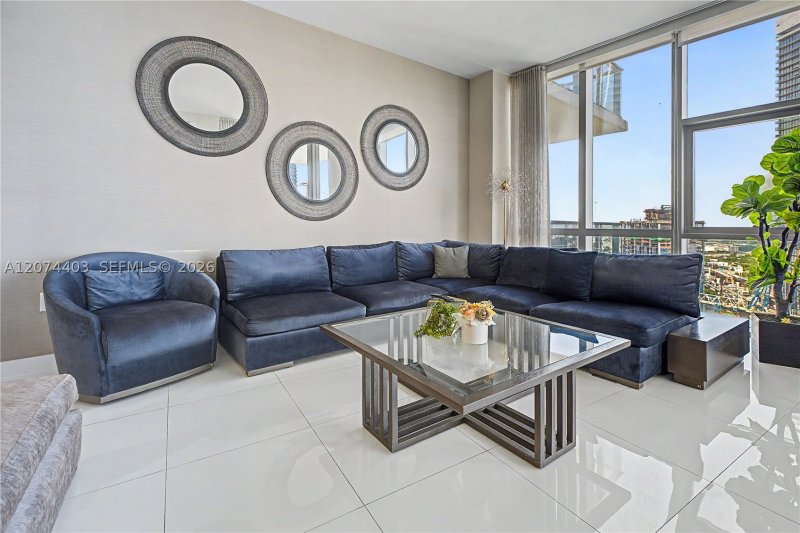 Alquiler de apartamento en Paramount Miami WorldCenter 3301