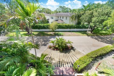 Aluguel de apartamento no Villa Capri 416