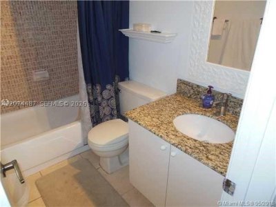 Aluguel de apartamento no Villa Capri 416