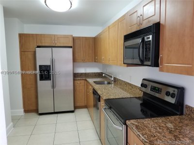 401 Blu Apt #1209
