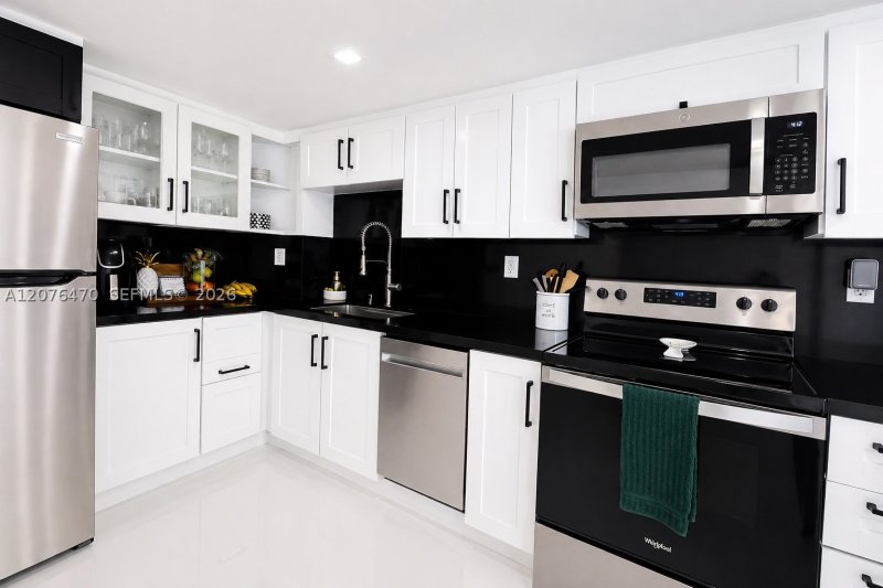 Apartment for rent at Arlen House PH11