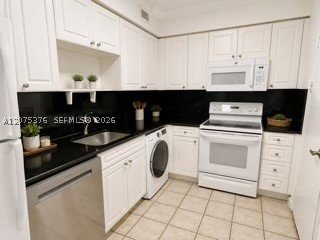 Condo for sale at The Wave Condo 439