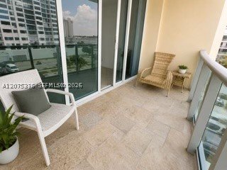 Condo for sale at The Wave Condo 439