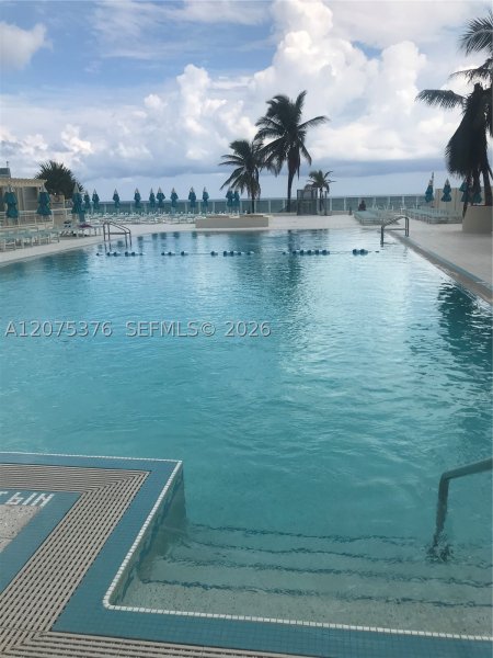 Condo for sale at The Wave Condo 439