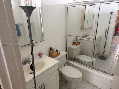 Comprar apartamento no Lincoln Towers E705